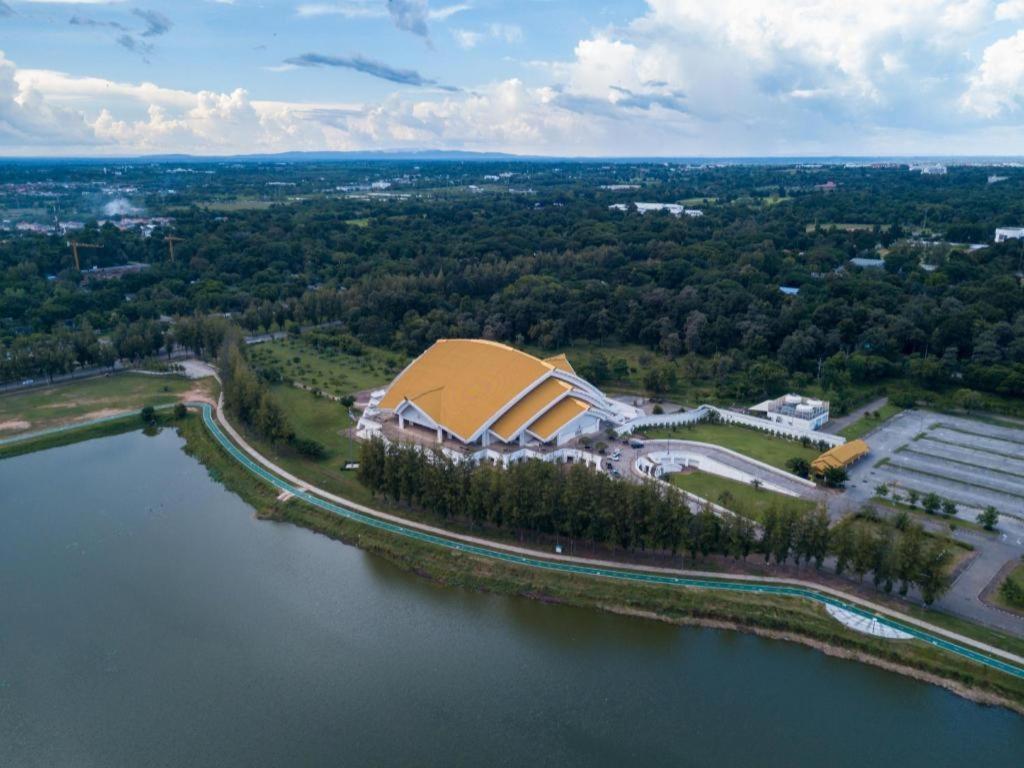 Hotel Le Lerts Living Кхонкен Екстер'єр фото
